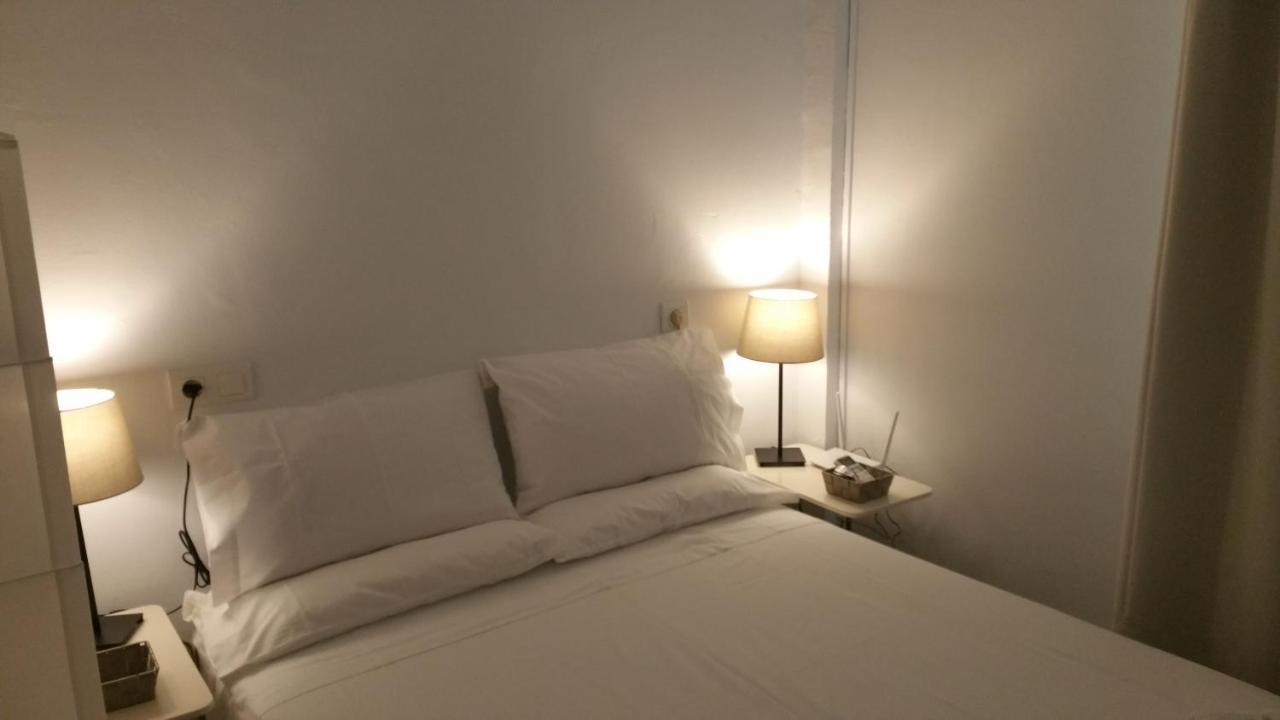 セビリアAcogedor Duplex En El Centro - Wifiアパートメント エクステリア 写真