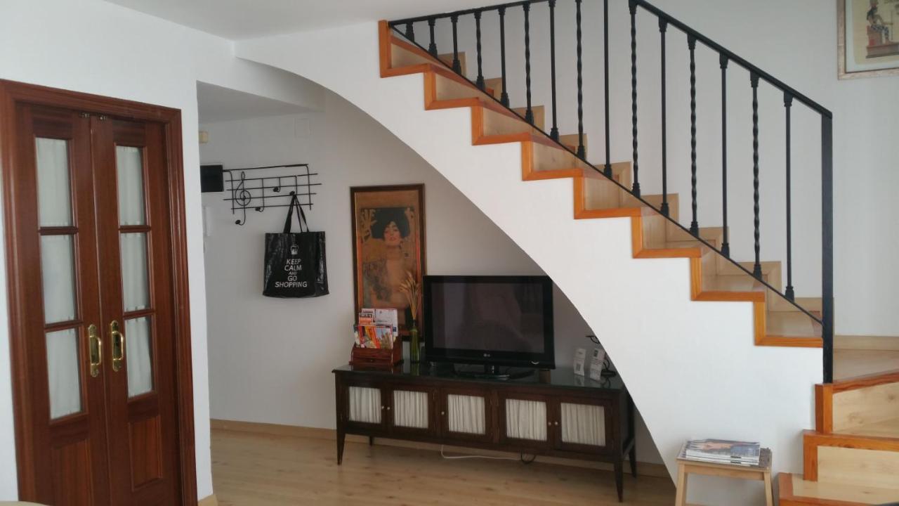 セビリアAcogedor Duplex En El Centro - Wifiアパートメント エクステリア 写真